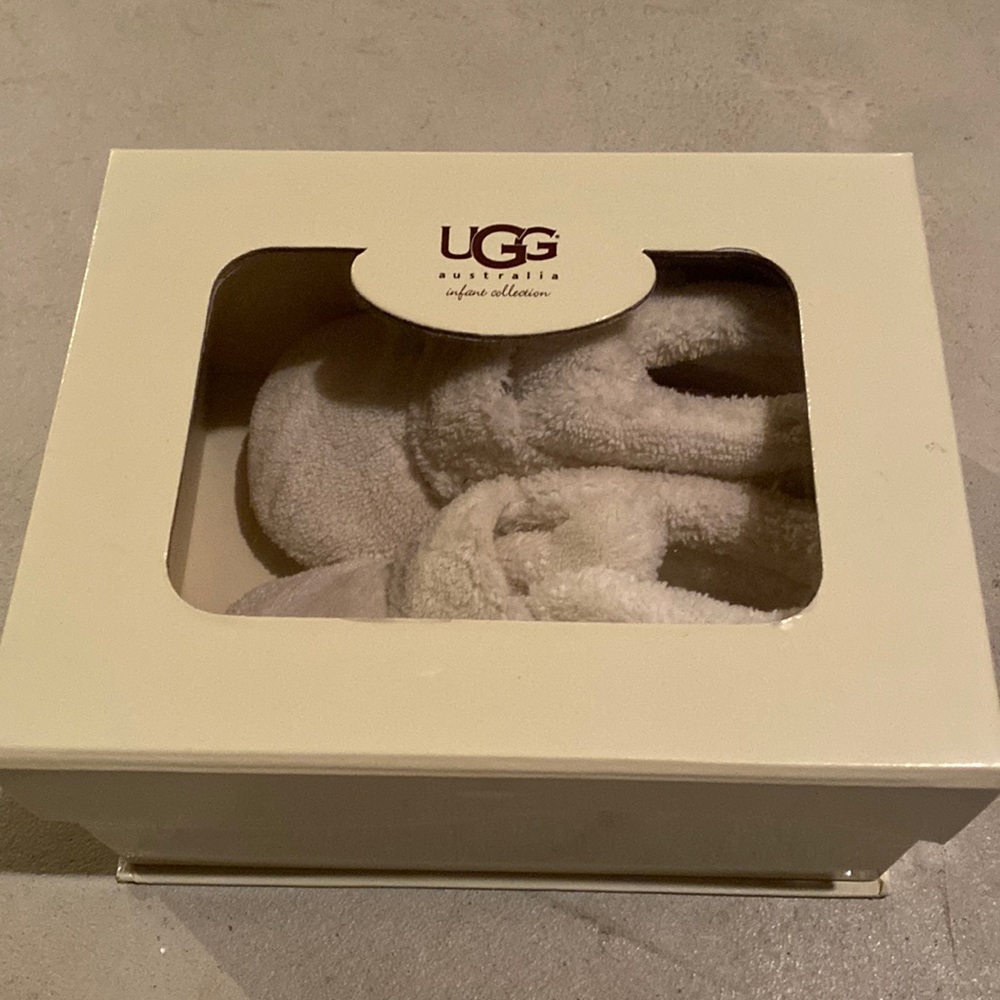 Brand New and Never Worn Infant Uggs Slippers